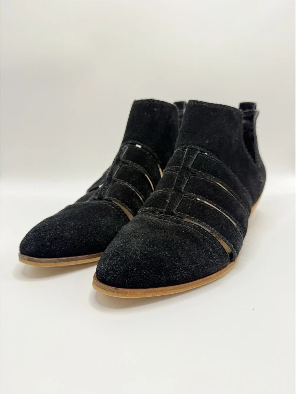 Frye And Co Rubie Cutout Booties Black size 7.5M